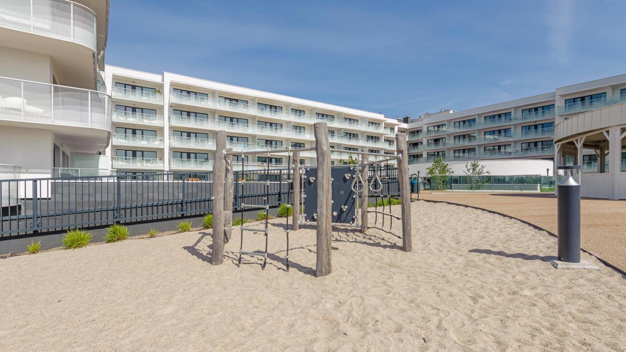 Apartamenty Z Basenem-Polanki Aqua - Holiday City Kołobrzeg Extérieur photo